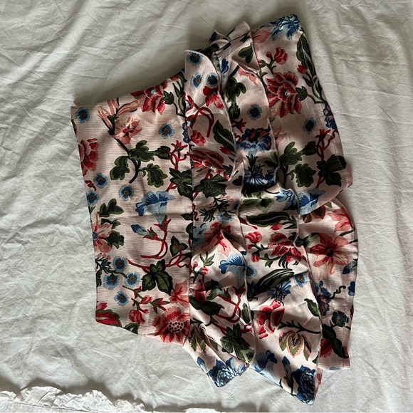 Floral Missguided ruffle skort size 2 - Picture 5 of 5